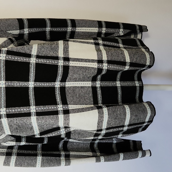 J Jill Black White Plaid Buffalo Check Cozy Knit Long Sleeve Pullover Sweater M - Picture 7 of 16